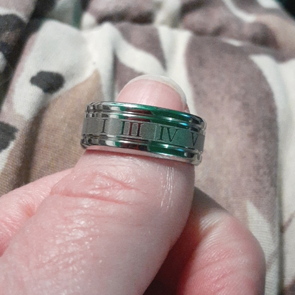 ROMAN NUMERAL RING - Picture 3 of 7